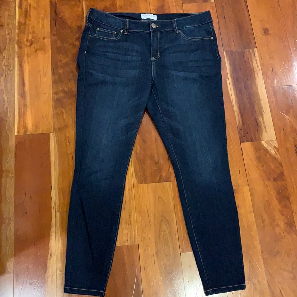 Molly & Isadora Mid-Rise Skinny